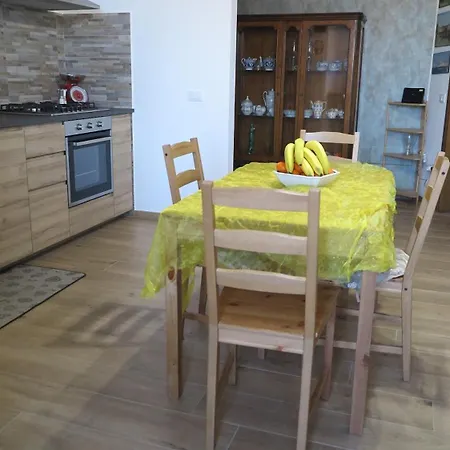 Apartment Vacanze Rotonda Sunrise *