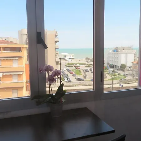 Vacanze Rotonda Sunrise 公寓 西尼加利亚